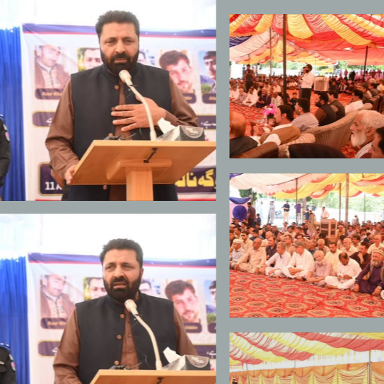 وزیر اعلی گلگت بلتستان امجد حسین گزشتہ سال قدرتی آفات اور سیلاب کی وجہ سے  متاثر ہونے والے دنیور منوگاہ میں رضاکارانہ طور پر پانی کی بحالی کے لیے کام کرتے ہوئے شہید ہونے والوں کی برسی کے موقع پر خطاب کر رہے ہیں